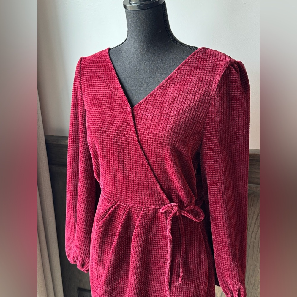 Simplee Apparel Red Ribbed Wrap Dress with Bishop Sleeves nwt - Picture 2 of 9